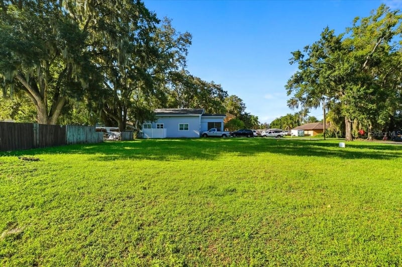 10 Forest St, Plant City, FL 33563