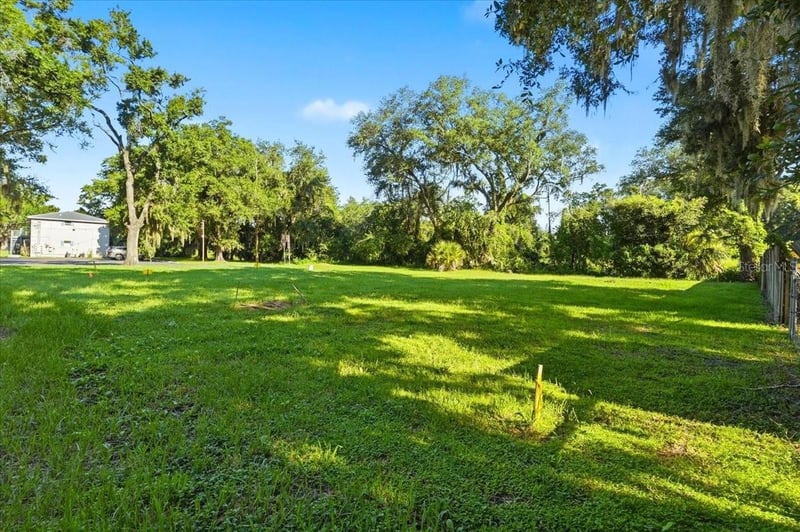 10 Forest St, Plant City, FL 33563