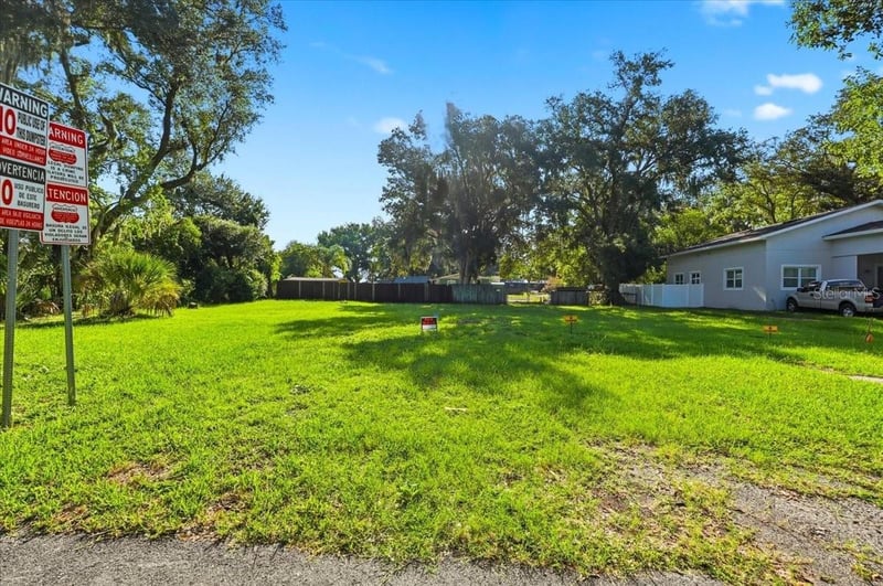 10 Forest St, Plant City, FL 33563