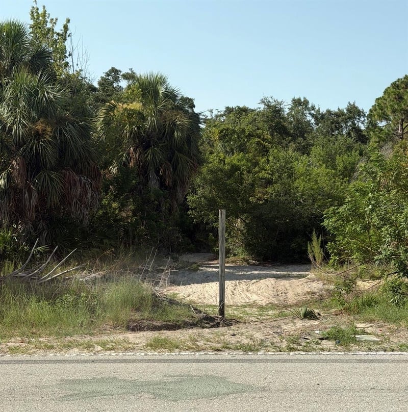 Bolton Ave, Hudson, FL 34667