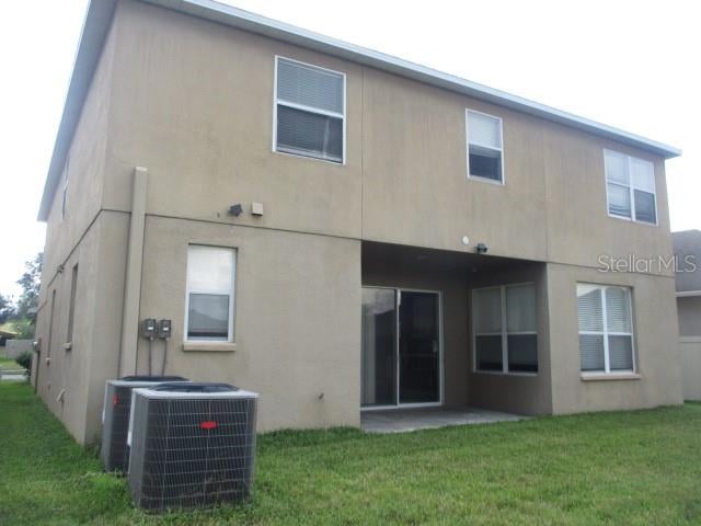 20123 Still Wind Dr, Tampa, FL 33647