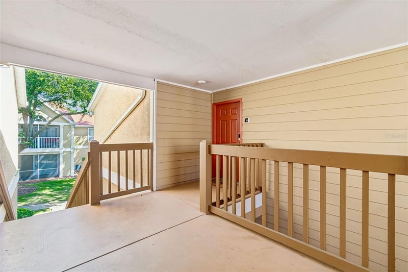 9481 Highland Oak Dr #814, Tampa, FL 33647