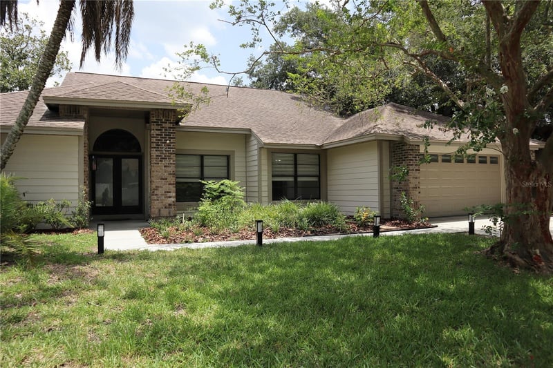 10428 Tara Dr, Riverview, FL 33578