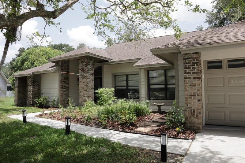 10428 Tara Dr, Riverview, FL 33578