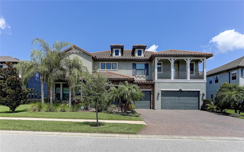 18014 Woodland View Dr, Lutz, FL 33548