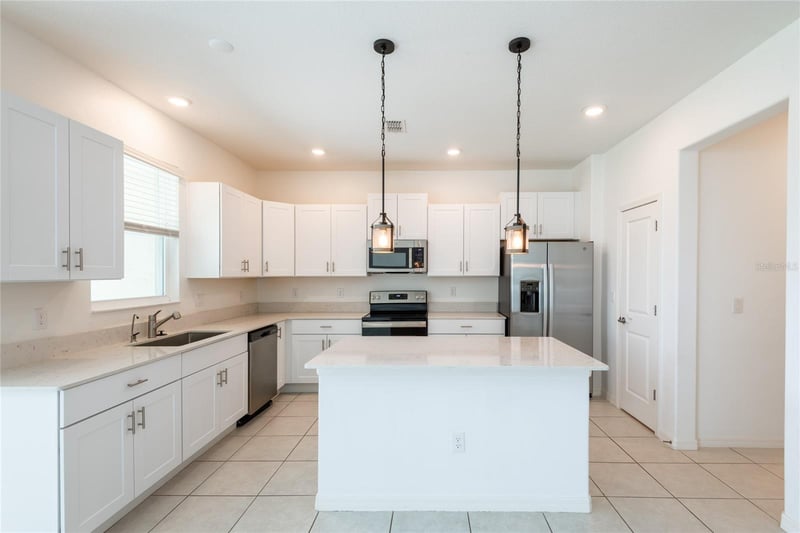 6262 Shiner St, Land O Lakes, FL 34638