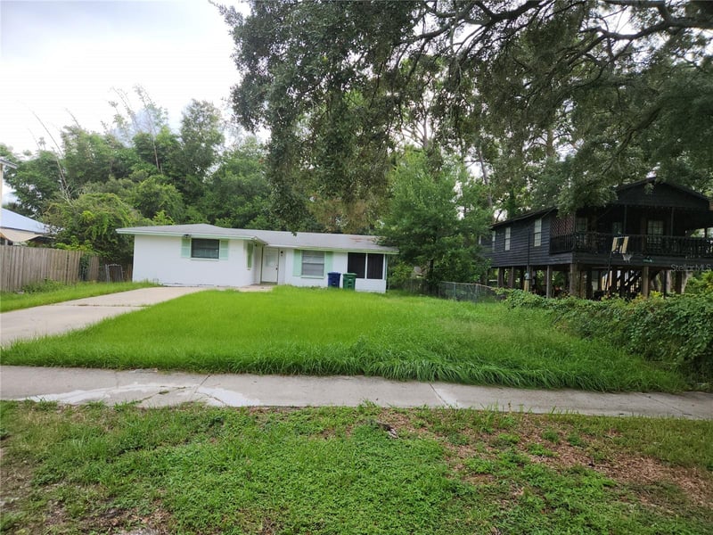 10316 Myrtle St, Tampa, FL 33617