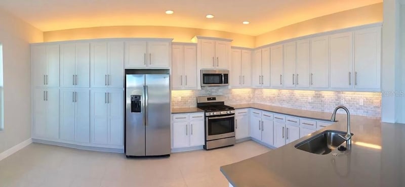 30791 Lindentree Dr, Wesley Chapel, FL 33543