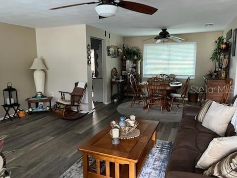 3419 Paloma Dr, Holiday, FL 34690