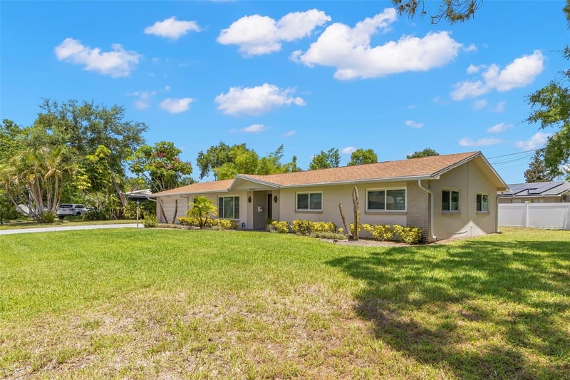 2391 66th Ter, St Petersburg, FL 33712
