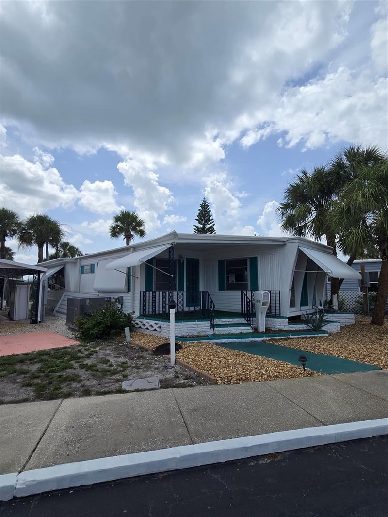 4851 Gandy Blvd #B7 L42, Tampa, FL 33611