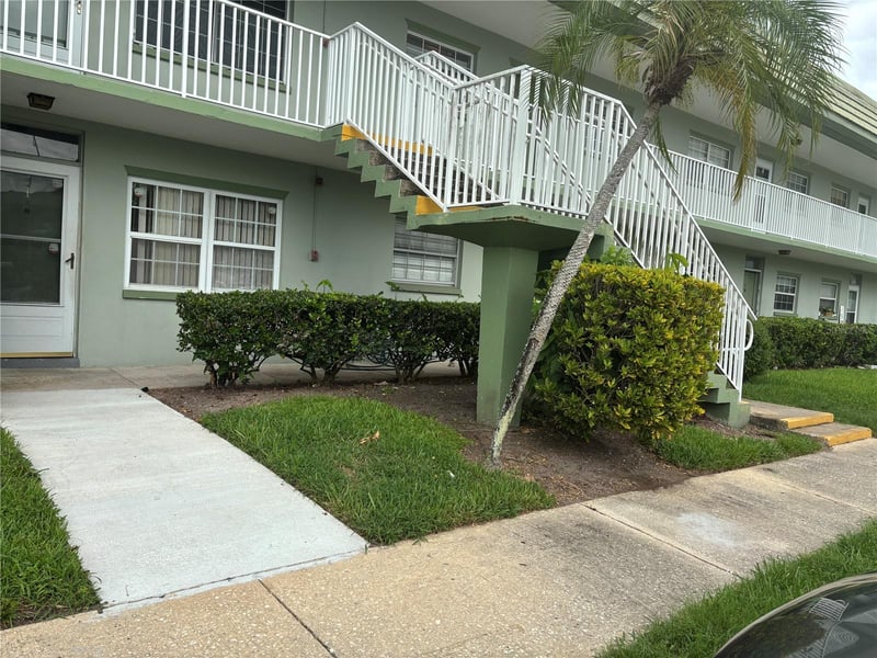 1433 S Belcher Rd #G1, Clearwater, FL 33764