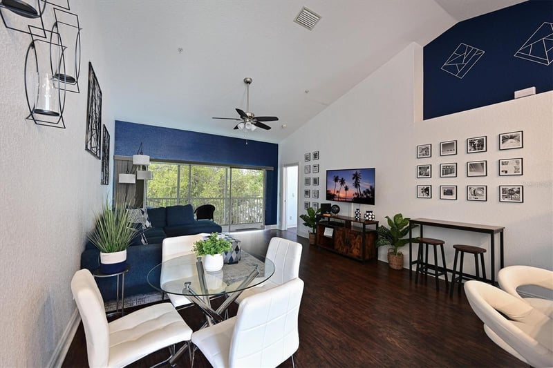 6589 Fairway Gardens Dr #202, Bradenton, FL 34203