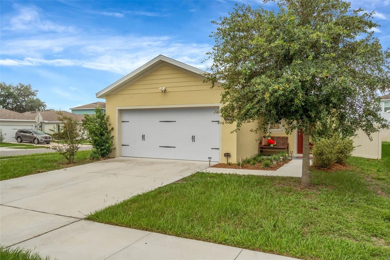 35088 Jomar Ave, Zephyrhills, FL 33541