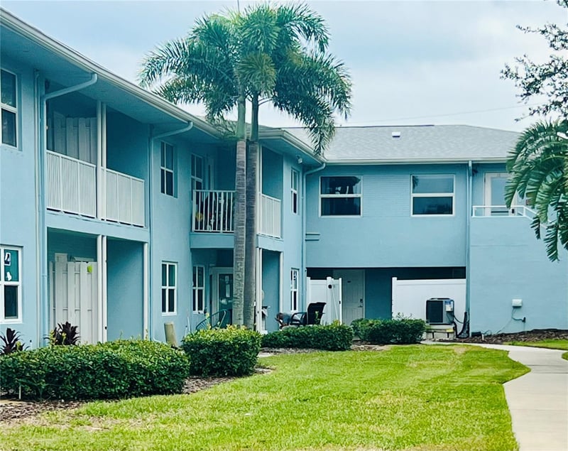 300 Venetian Dr #2, Clearwater, FL 33755
