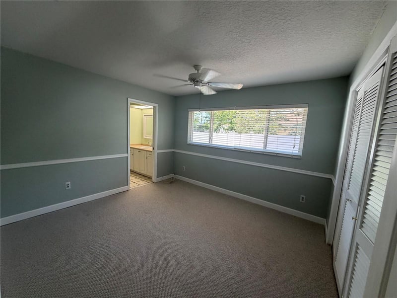 2942 Clubhouse Dr, Clearwater, FL 33761