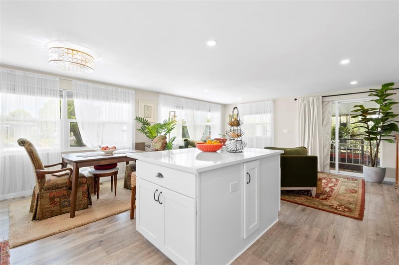 7165 Mount Georgetown Dr #571, St Petersburg, FL 33702