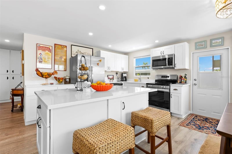 7165 Mount Georgetown Dr #571, St Petersburg, FL 33702