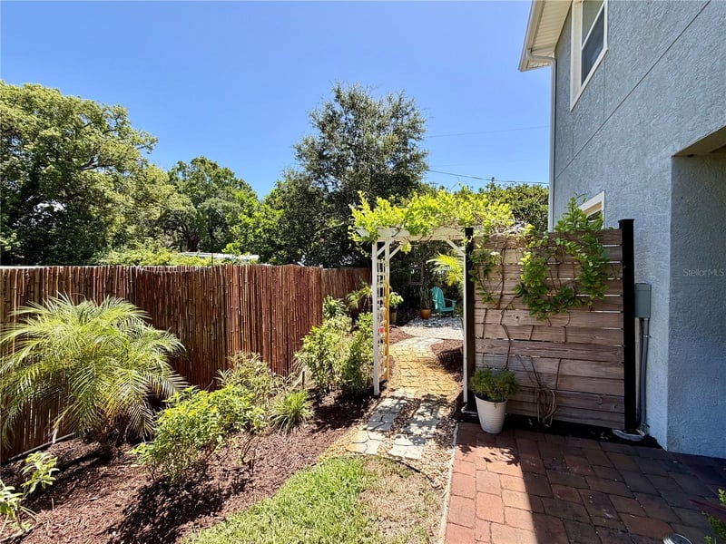 281 Ashley Ct, Dunedin, FL 34698
