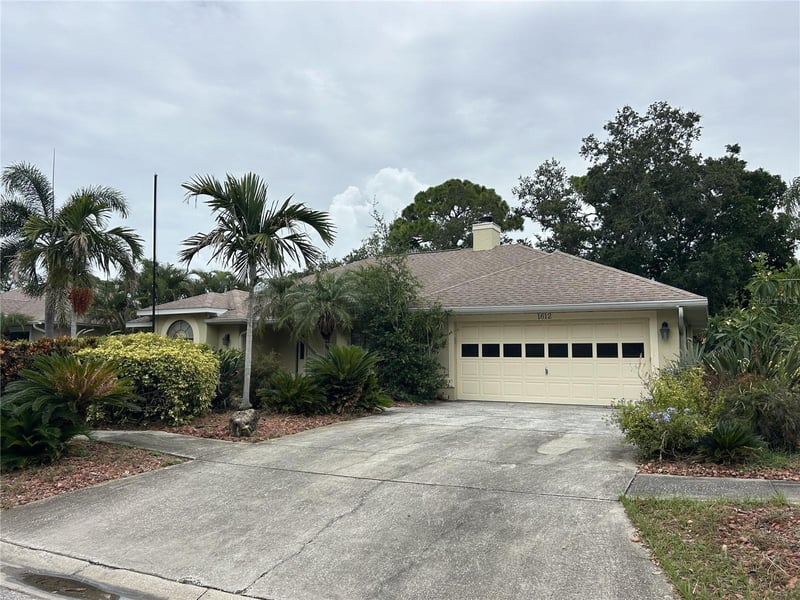1612 Gulf Beach Blvd, Tarpon Springs, FL 34689