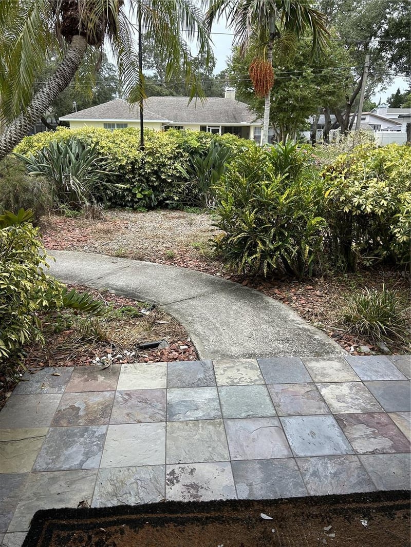 1612 Gulf Beach Blvd, Tarpon Springs, FL 34689