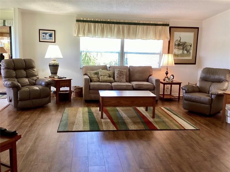 8451 Imperial Cir, Palmetto, FL 34221