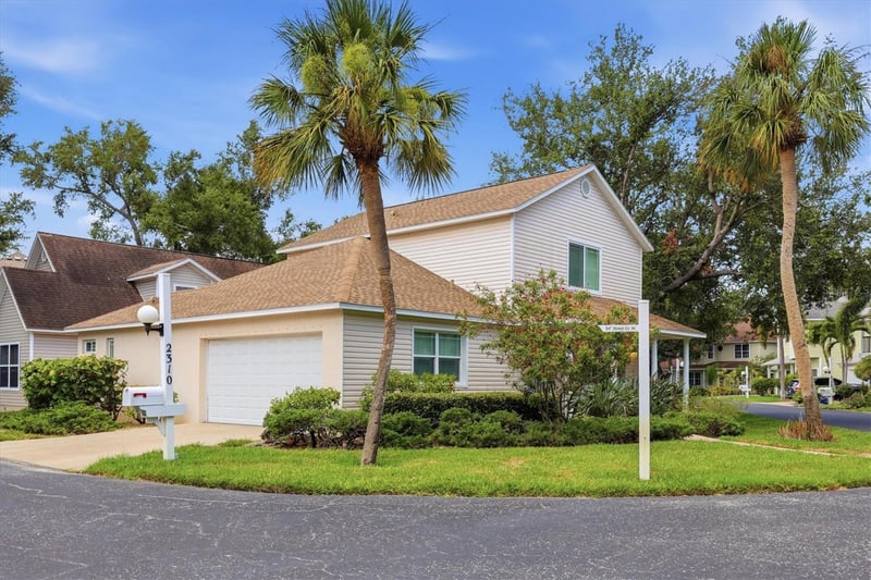 2310 64th Street Ct, Bradenton, FL 34209