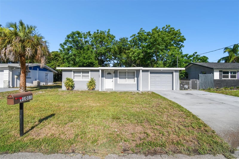 11011 Pickering Ln, Port Richey, FL 34668