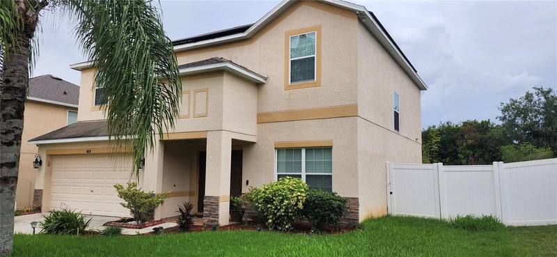1424 Main St, Valrico, FL 33594