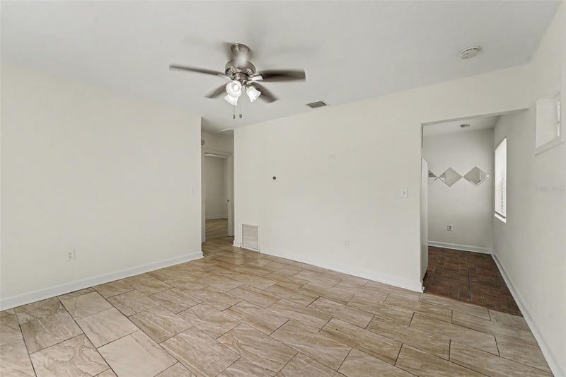 9310 Highland Ave, Tampa, FL 33612