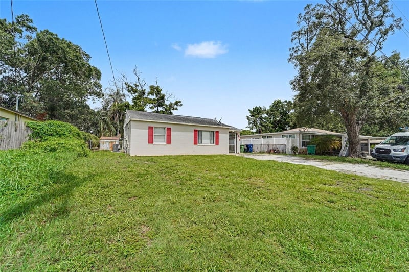 9310 Highland Ave, Tampa, FL 33612