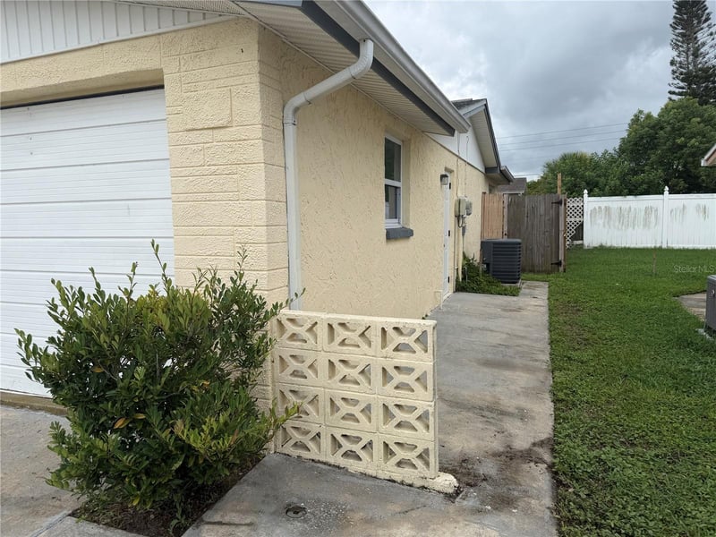 3908 Baden Dr, Holiday, FL 34691