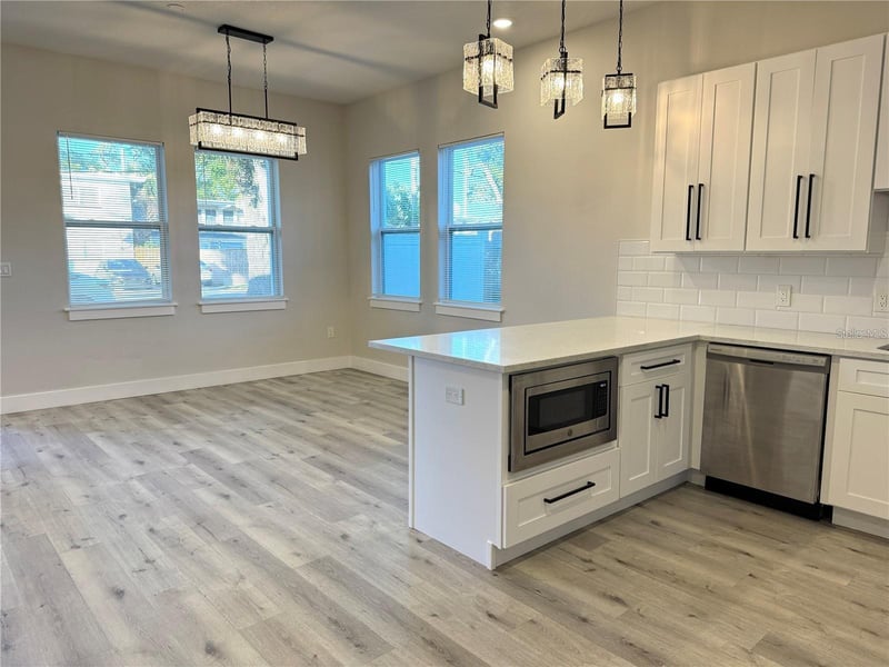 1039 53rd Ave, St Petersburg, FL 33703