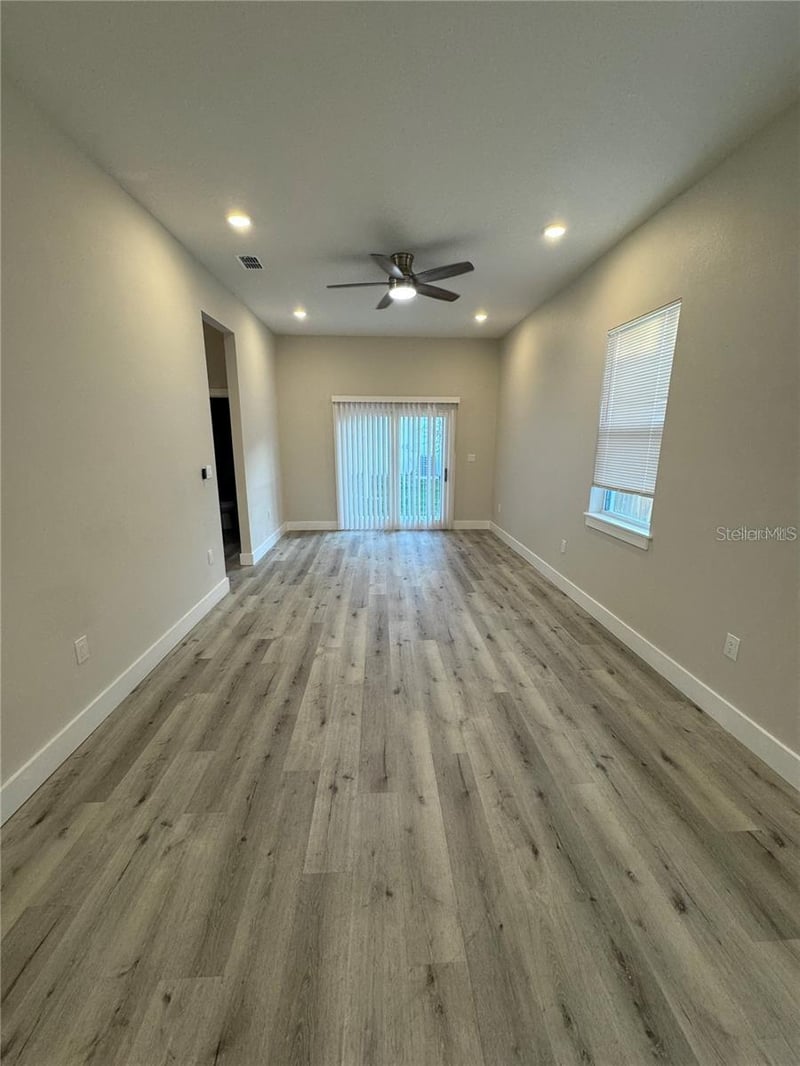 1039 53rd Ave, St Petersburg, FL 33703