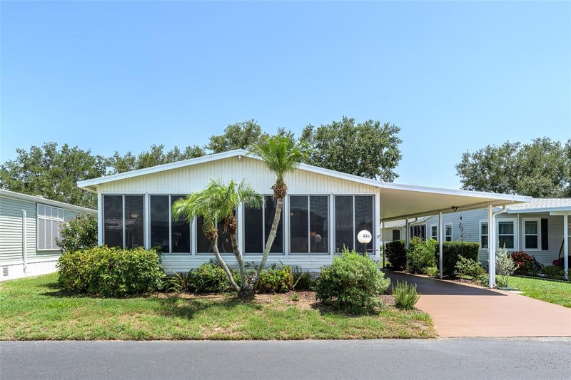 5707 45th St #222, Bradenton, FL 34203