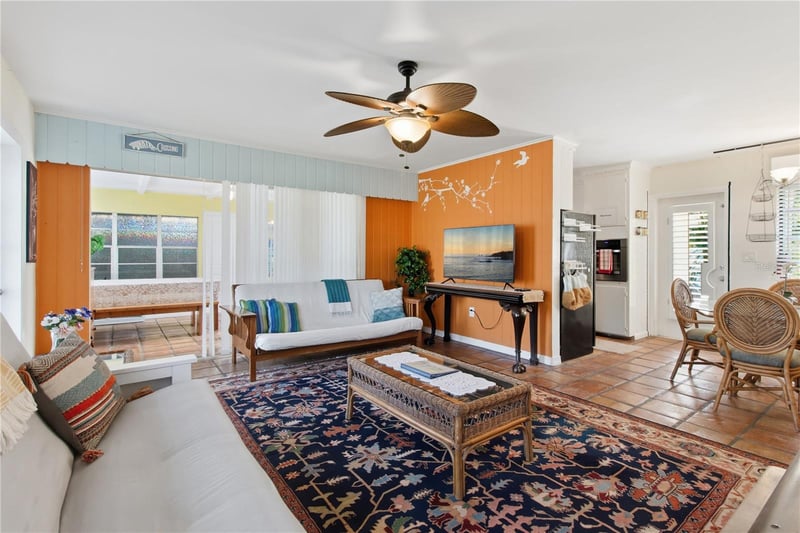 311 59th St, Holmes Beach, FL 34217
