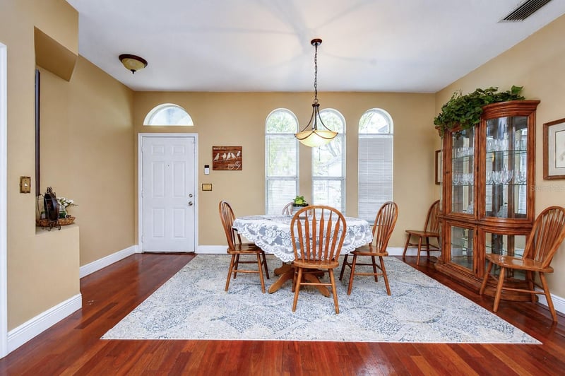 4102 Amber Ridge Ln, Valrico, FL 33594