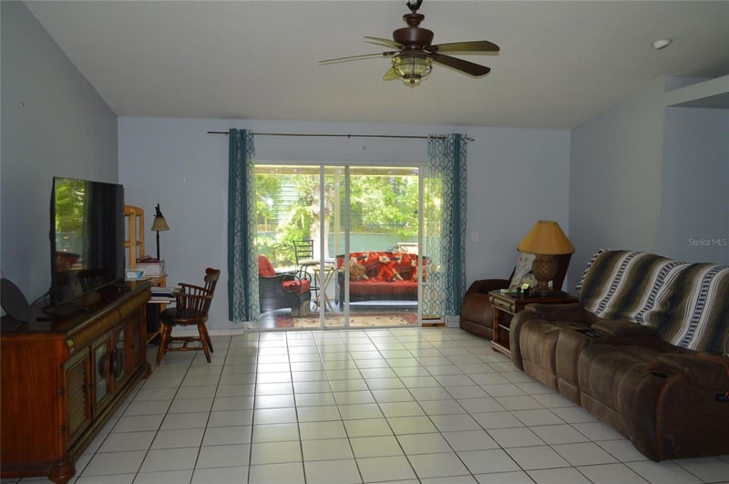 2308 Palm Ave, Seffner, FL 33584