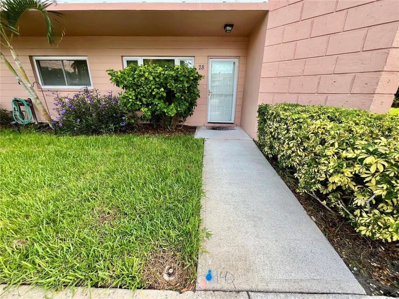 2458 Columbia Dr #28, Clearwater, FL 33763