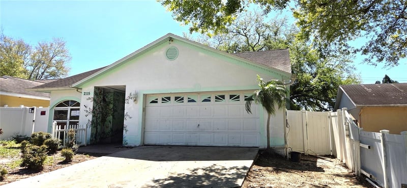 2115 Intervista Ln, Valrico, FL 33594