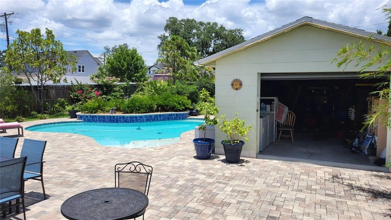 919 Woodlawn Ave, Tampa, FL 33603