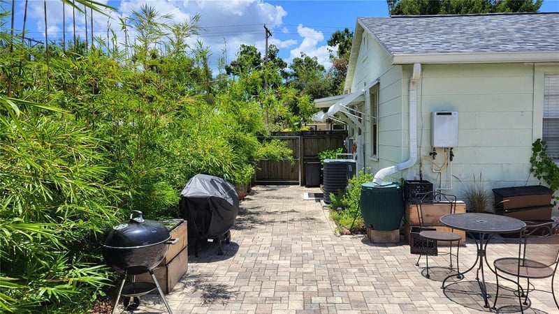 919 Woodlawn Ave, Tampa, FL 33603