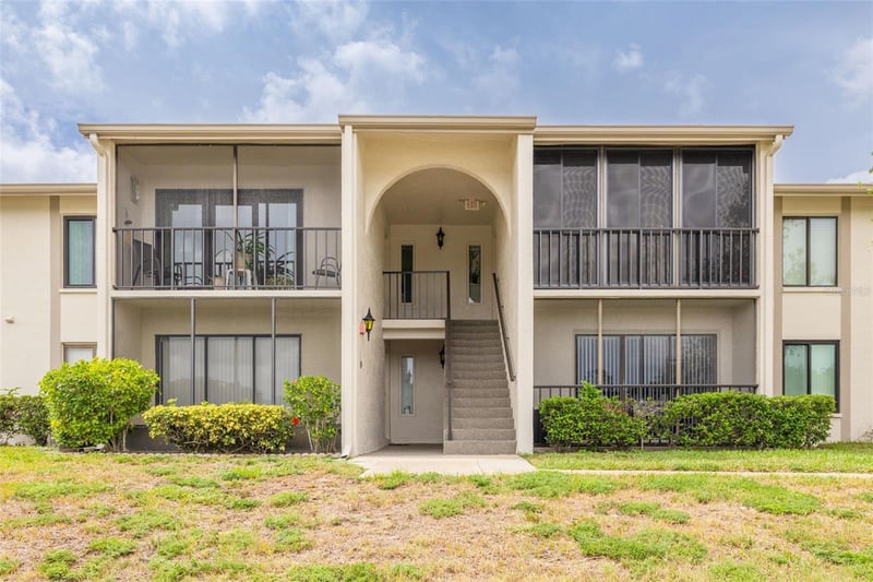 1882 Pine Ridge Way #C2, Palm Harbor, FL 34684