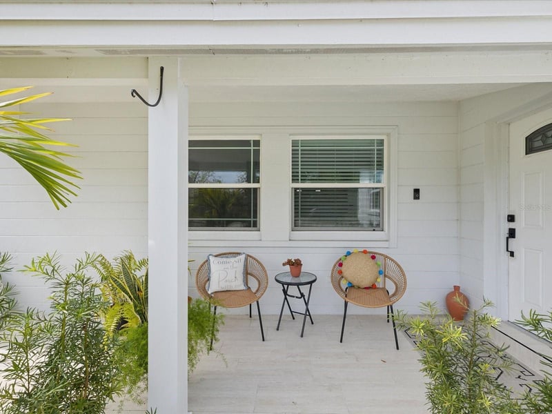 10264 Oakhurst Rd, Largo, FL 33774
