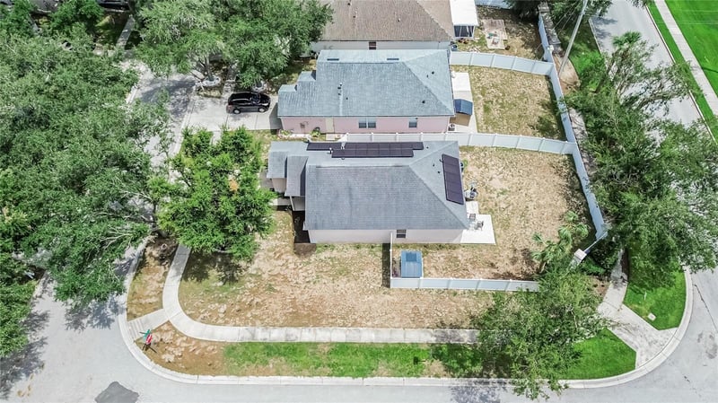 346 Summer Sails Dr, Valrico, FL 33594