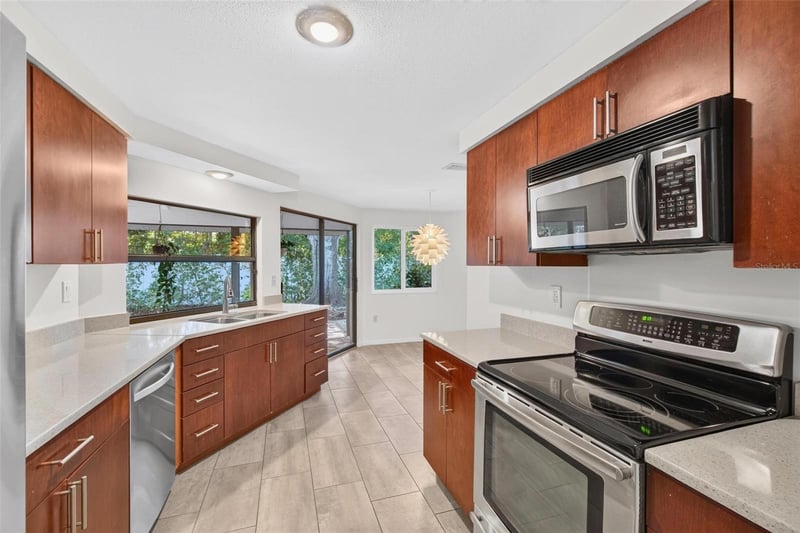 324 Sweetgum Ct, Palm Harbor, FL 34683