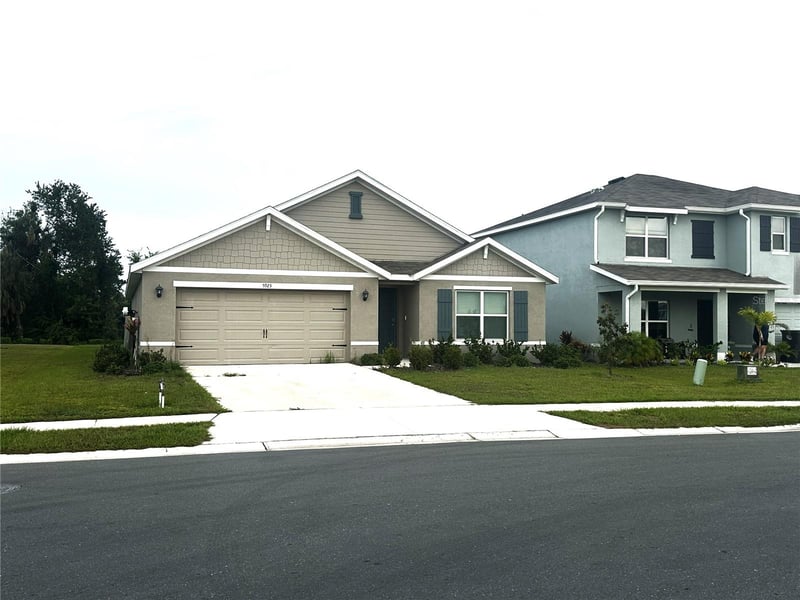 5923 Flagstone Trl, Palmetto, FL 34221