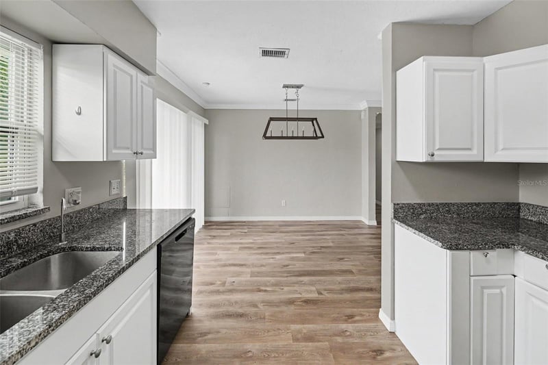 4101 Bluefish Dr, St Petersburg, FL 33705