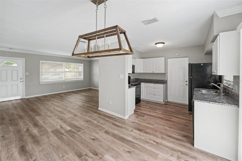4101 Bluefish Dr, St Petersburg, FL 33705