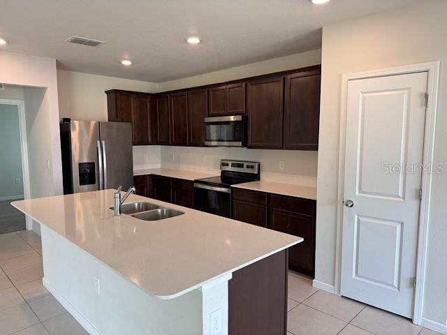 30169 Skylark Dr, Wesley Chapel, FL 33545